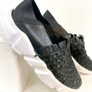 Ateliers Montréal Leather Shoes - Sz 9- NWOT